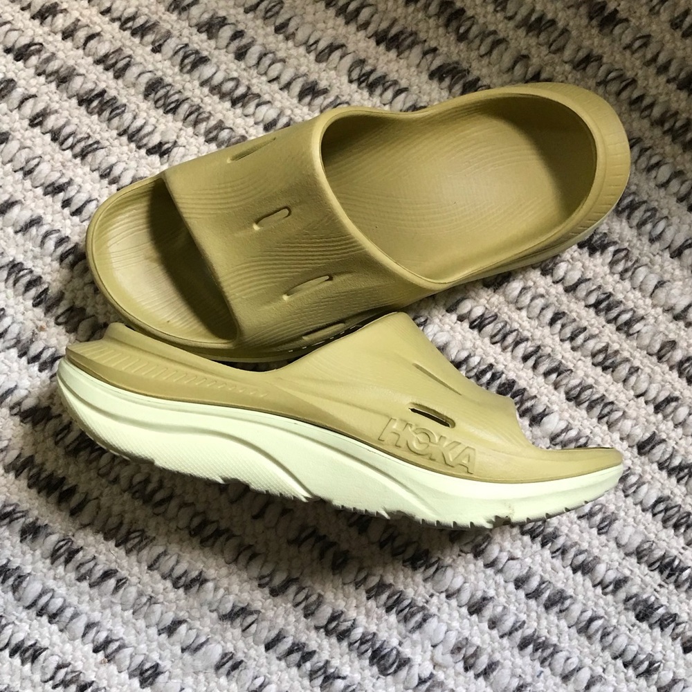 Hoka Ora Recovery Slide, slip-on sandal, size 7 ,green